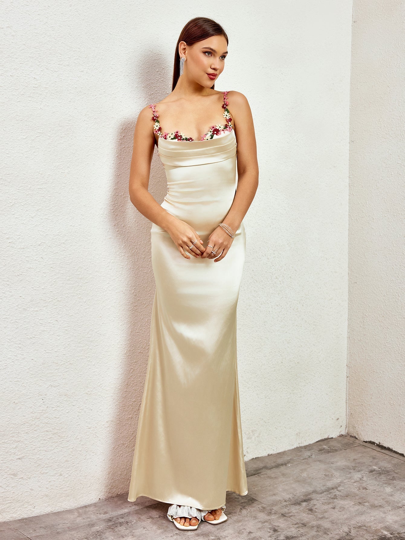 Isabella Satin Gown | Maxi Kjole