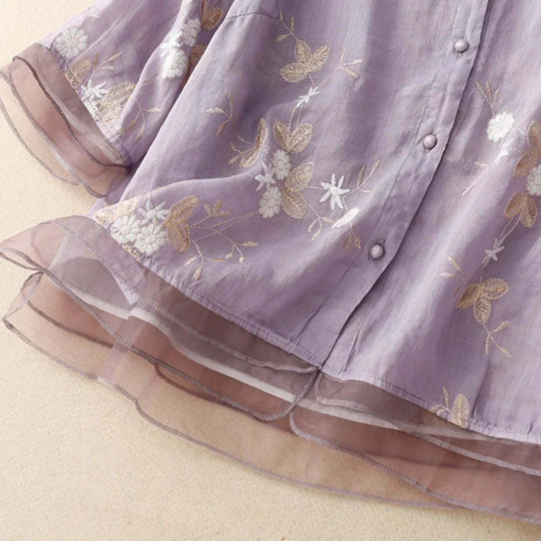 Liva™ | Broderet bluse