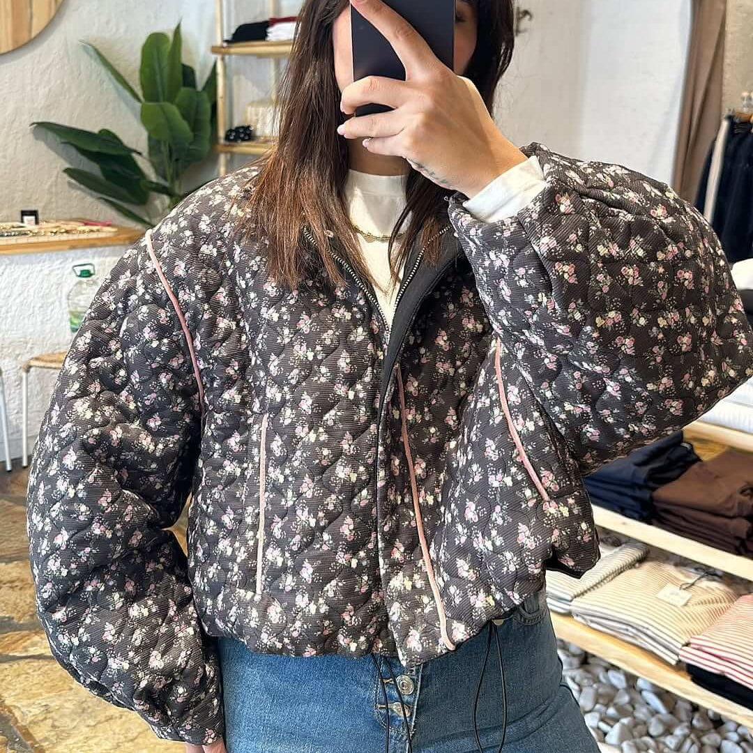 Quilted Damejakke – Let, Elegant og Behagelig