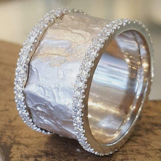 Forsølvet vintage-ring med zirkonia