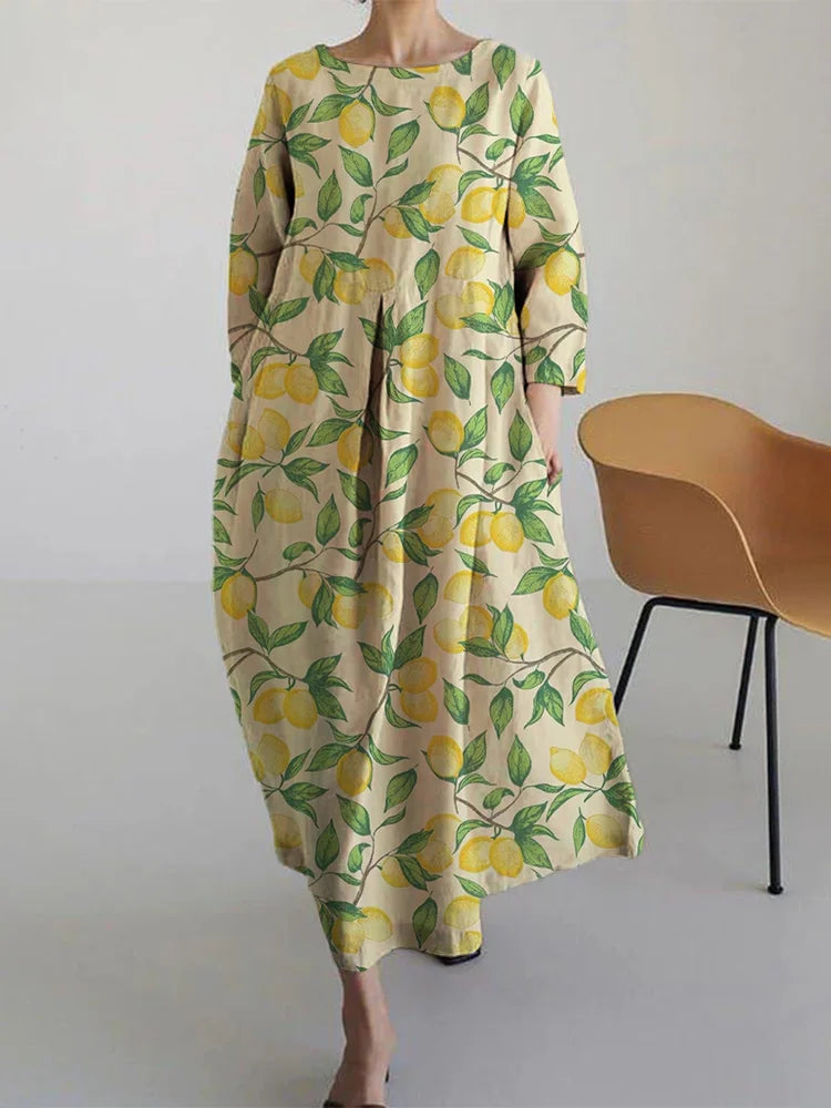 AURORA | Midi Kjole med Blomsterprint og Komfortabelt, Luftigt Design Perfekt til Sommeren