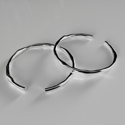 Tykt og uregelmæssigt justerbart armbånd i 925 sterling sølv