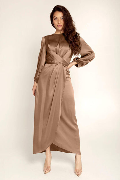 Elegant Lang Satin Kjole til Alle Anledninger