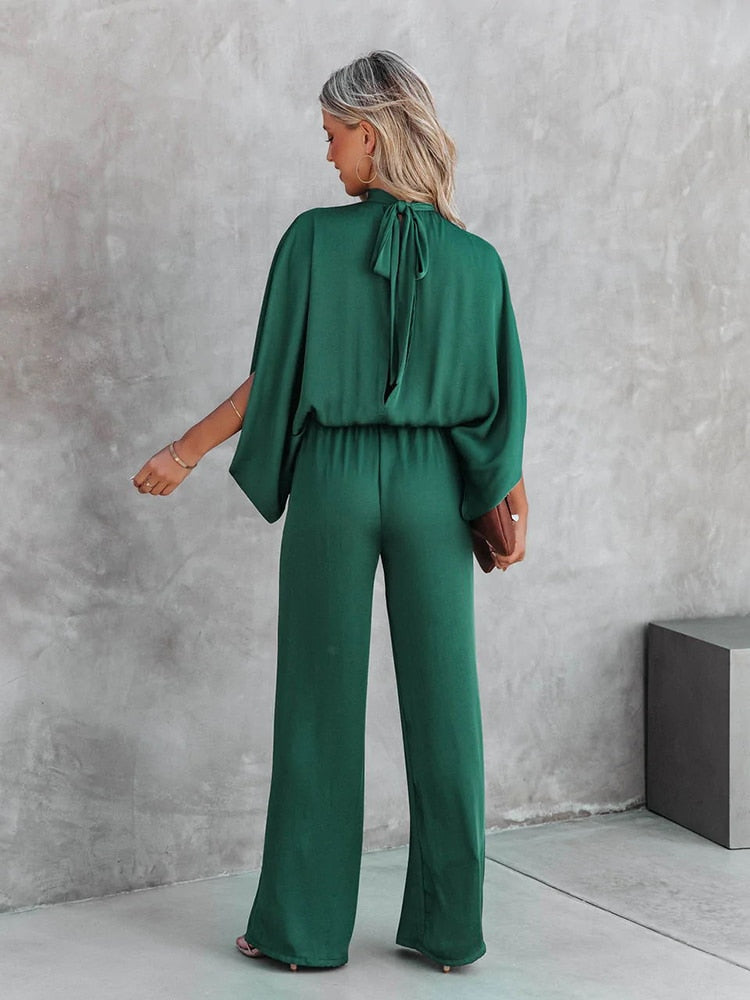 Elegant Dame Jumpsuit med Rund Udsnit og Bred Ben