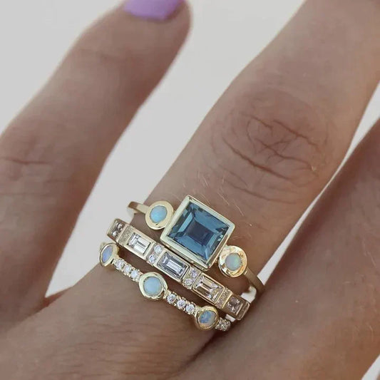 Ring med blå krystal i vintage-stil