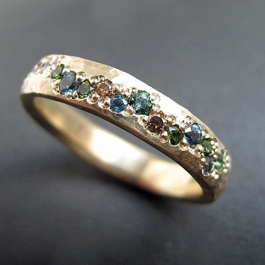 Vintage guldring med flere farver