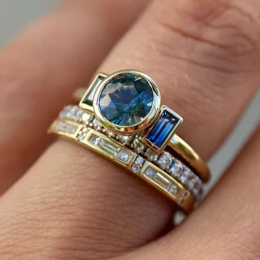 Elegant vintage-ring med blå zirkonia