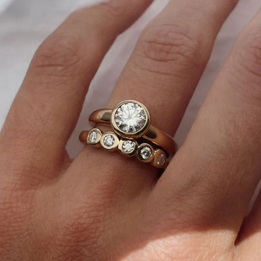 Vintage ringsæt i guld med zirkonia