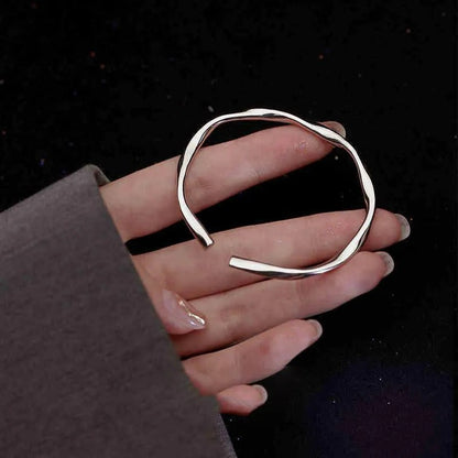 Tykt og uregelmæssigt justerbart armbånd i 925 sterling sølv