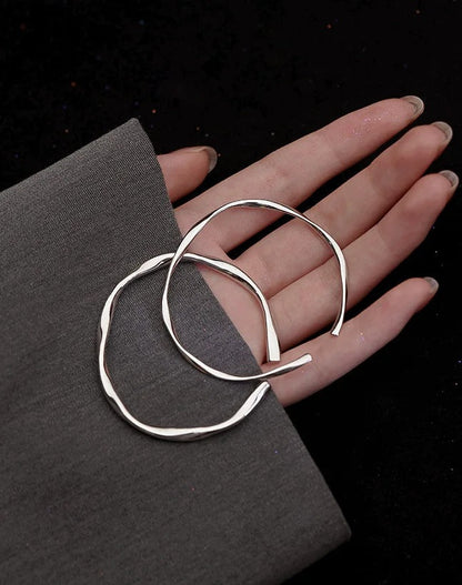 Tykt og uregelmæssigt justerbart armbånd i 925 sterling sølv